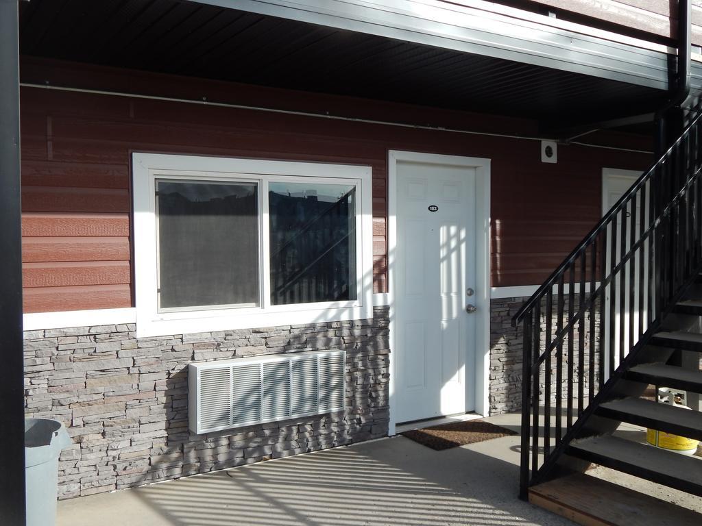 Hinton Highway Inn Exterior photo