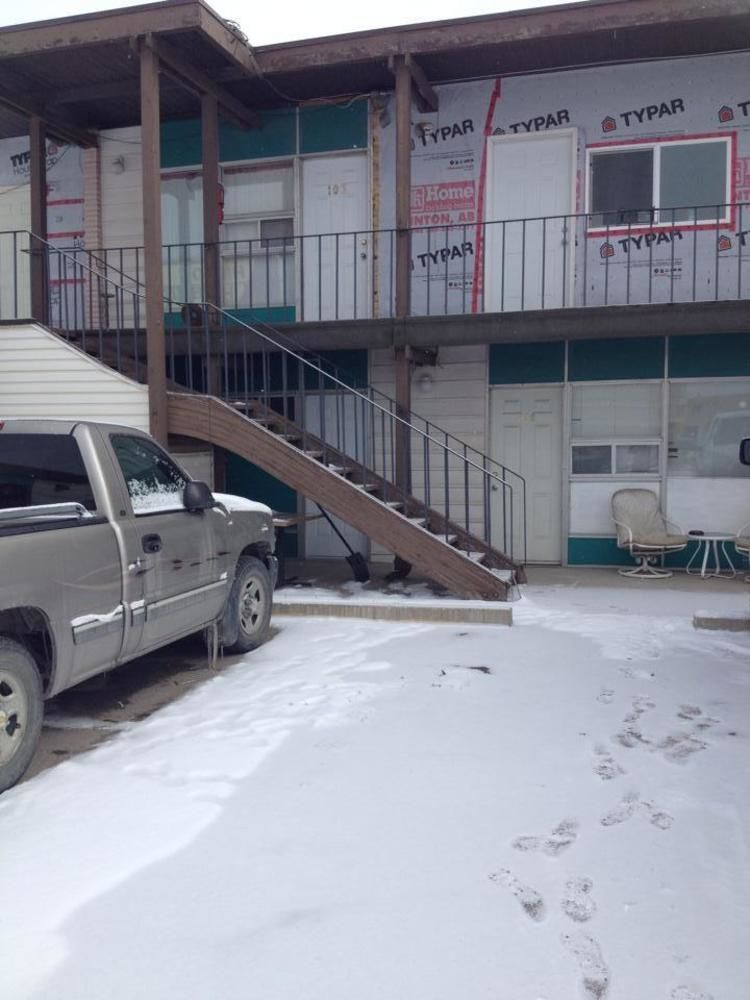 Hinton Highway Inn Exterior photo